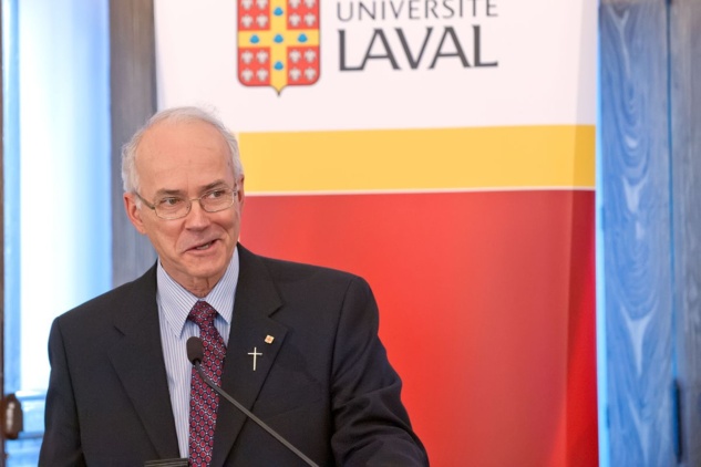 L'abbé Jacques Roberge, supérieur général, lors du colloque universitaire "Parce qu'ils ont cru, ils ont fait" en mai 2013 L'abbé Jacques Roberge, supérieur général, lors du colloque universitaire "Parce qu'ils ont cru, ils ont fait" en mai 2013