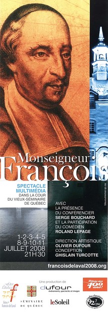 Allocution de présentation du spectacle 'Monseigneur François' dans la cour du Vieux-Séminaire Allocution de présentation du spectacle 'Monseigneur François' dans la cour du Vieux-Séminaire