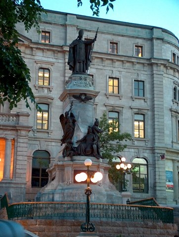 Monument à François de Laval Monument à François de Laval